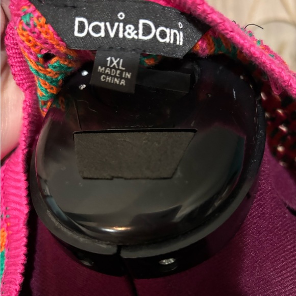 DAVI & DANI Vibrant Colorful Crochet Geometric Knit Sweater - Picture 7 of 7